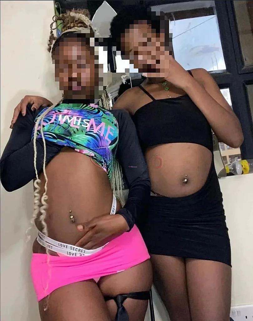 3 fille de 18 ans en partouse angré château baizz sans capot déplaceme