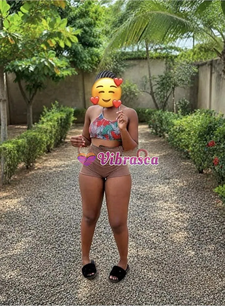 Bb vien me défoncer mes deux trou sodo et varginal